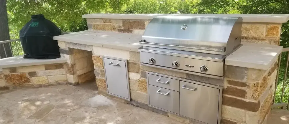 Outdoor Kitchens